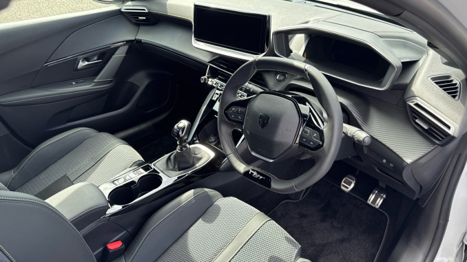 Peugeot 208 1.2 PureTech 100 GT 5dr Petrol Hatchback - Image 11